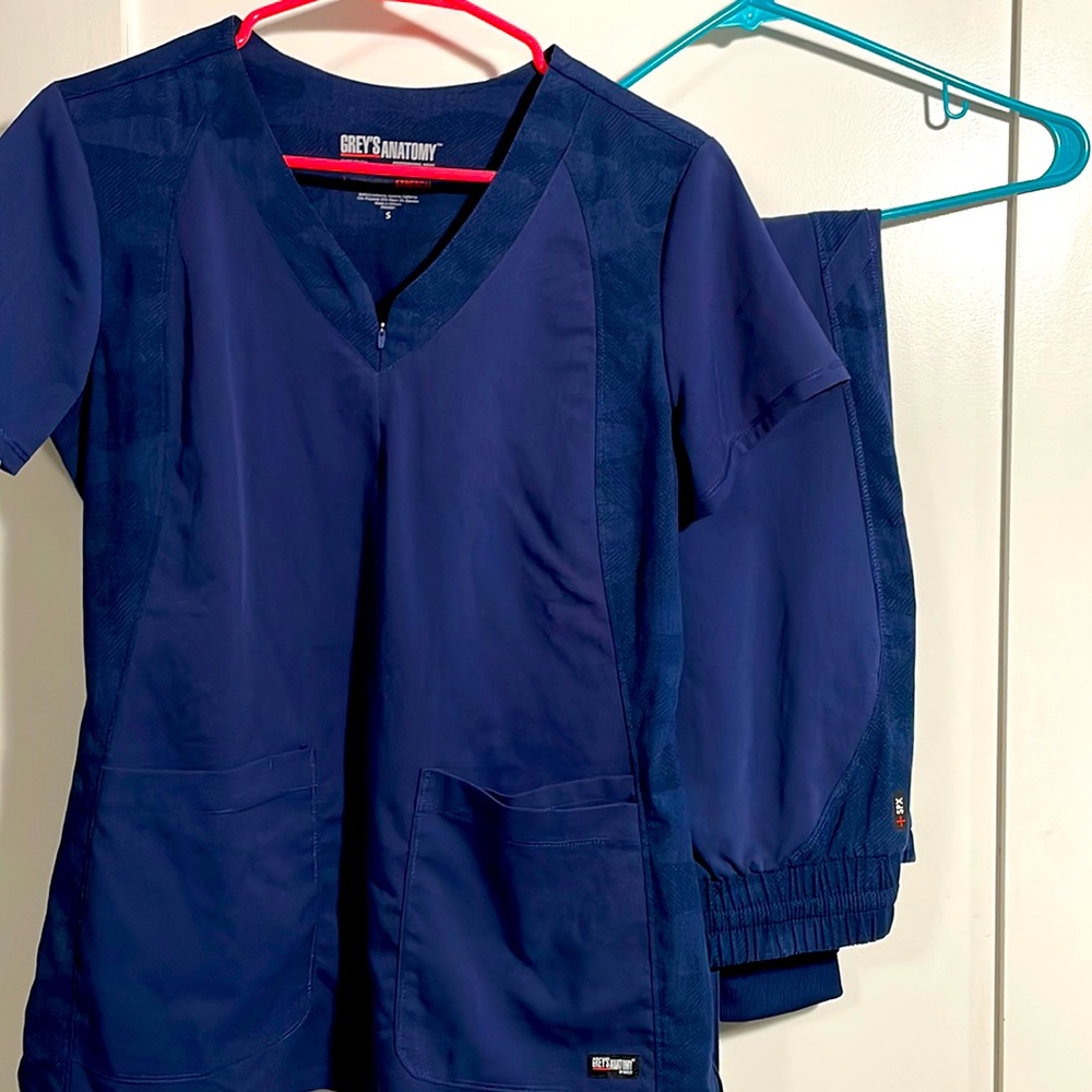 Greys Anatomy Scrub Set Indigo Size Small Camo detail